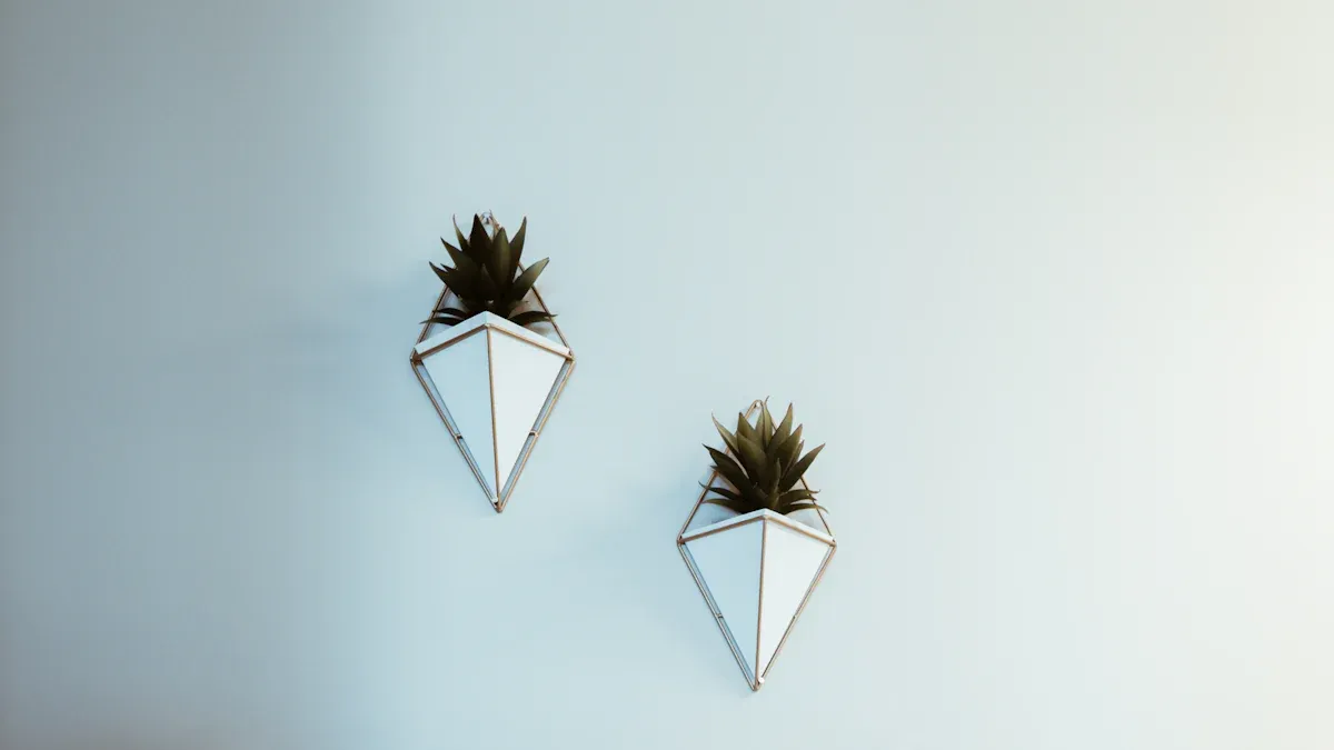 Elementos esenciales para gimnasios y spas: toalleros diseñados para zonas de alta humedad