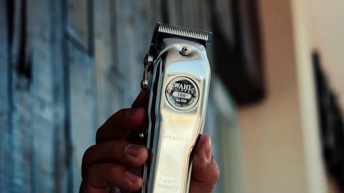 Ergonomic Design and Lightweight Construction for Professional Hair Clipper Use