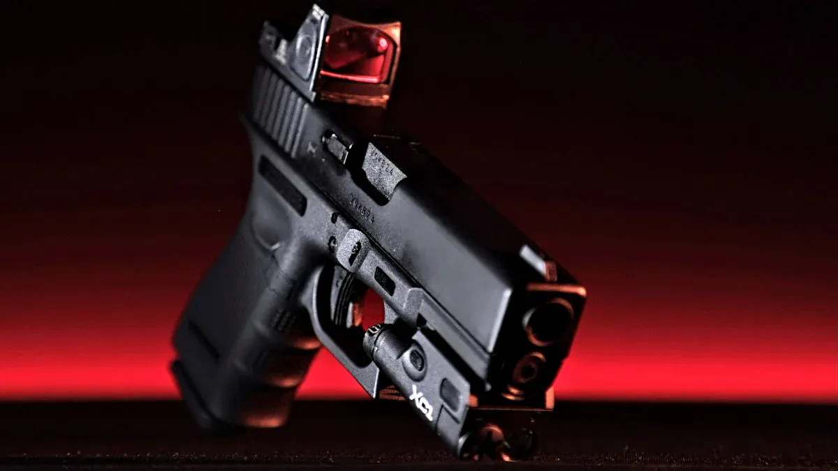 Sådan installeres et rødpunktsigte på en Glock MOS