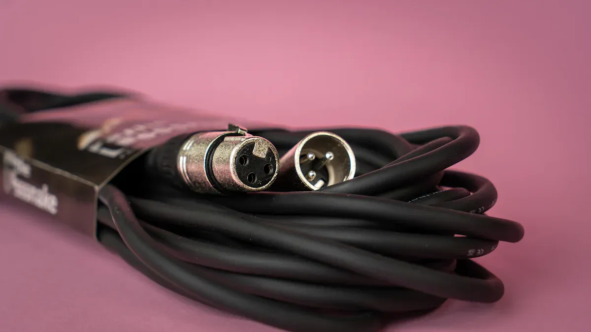 Confronto dei cavi XLR a basso rumore