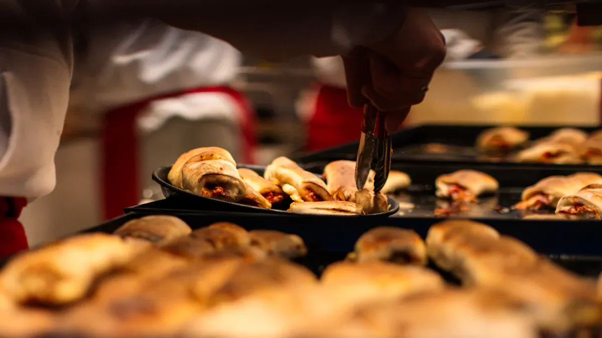 Air Fryer Pizza Rolls with Transparent Window: Layer-by-Layer Recipe Guide插图 Air Fryer Pizza Rolls with Transparent Window: Layer-by-Layer Recipe Guide