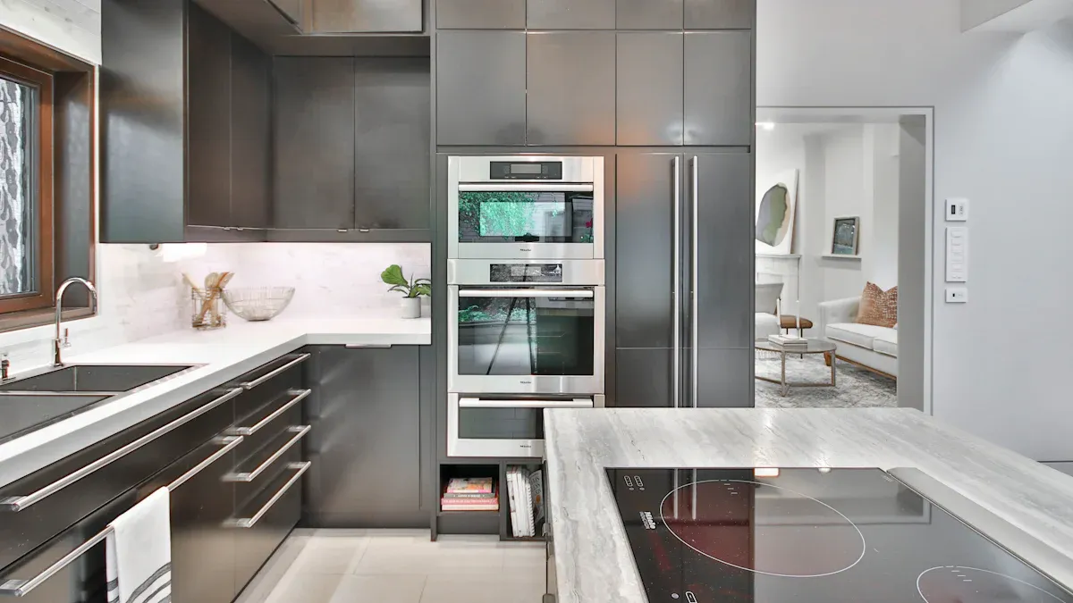 Digital Touch Screen Control Automatic 4.5L Deep Air Fryer: Spacious 4.5L Capacity