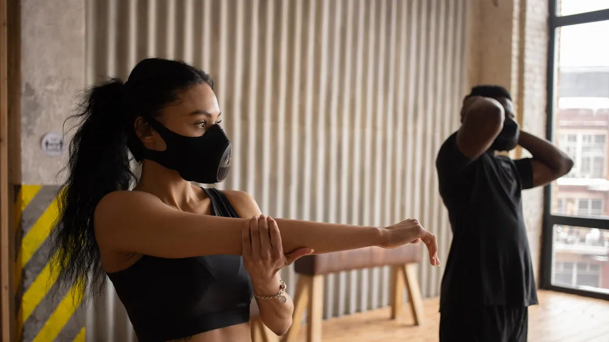 Common Applications of Poly-Elastane Fabric