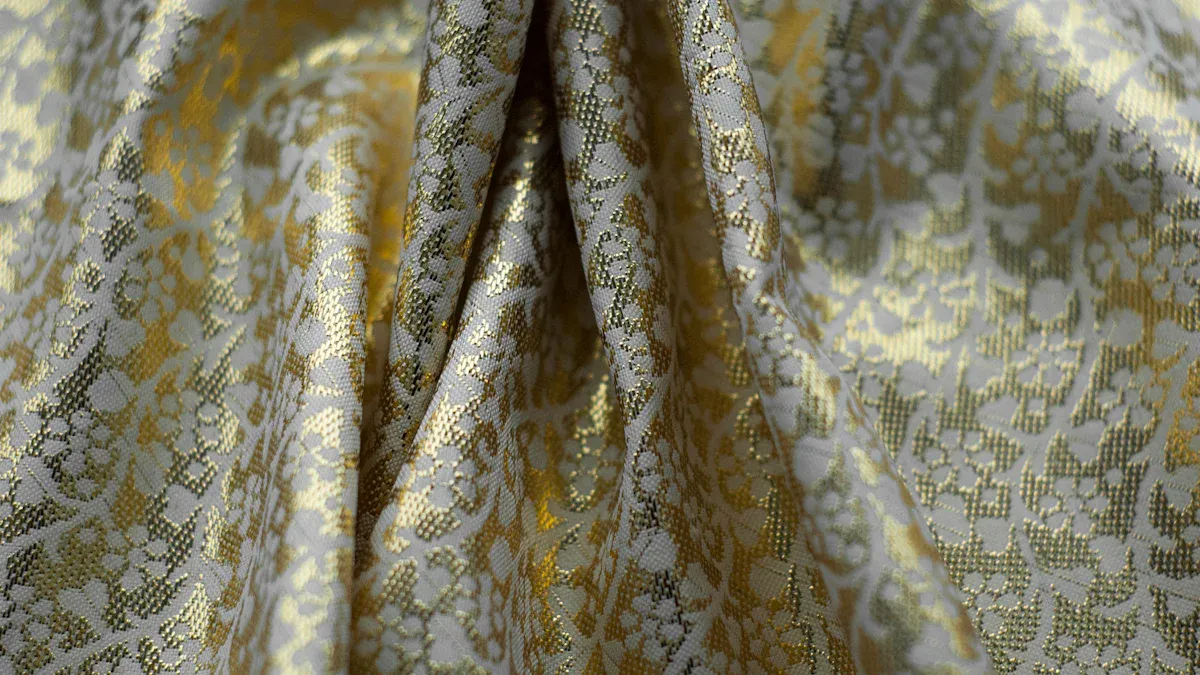 Brocade and Jacquard Fabrics Which is More Suitable for Upholstery