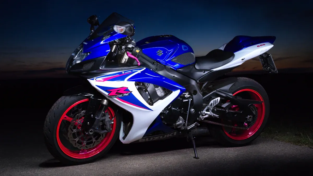 Install motorcycle fairings on GSX-R600 for beginners