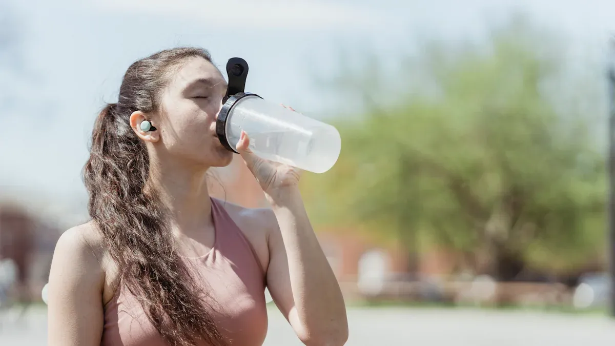 The Advantages of Using a Smart Water Bottle Every Day