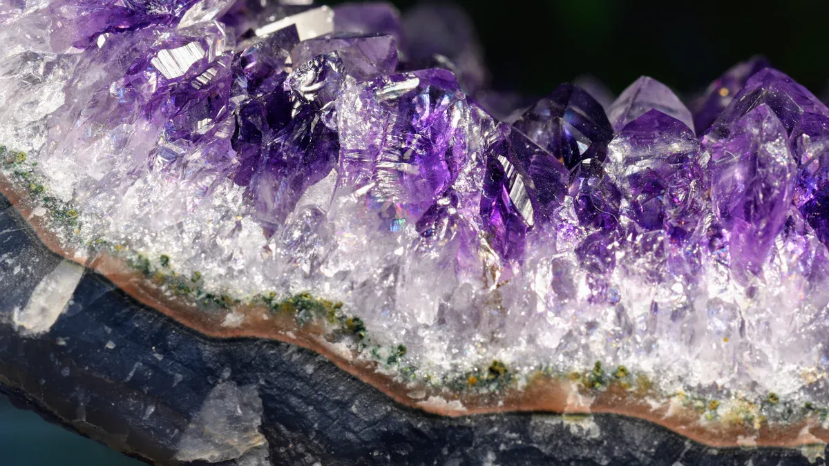 How to Appreciate Henan Yellow and Purple Fluorite'
                style=