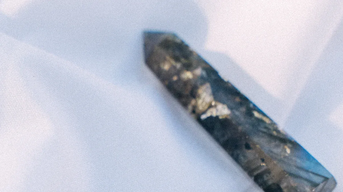 Unique Qualities of Mingqiangmineral Aquamarine