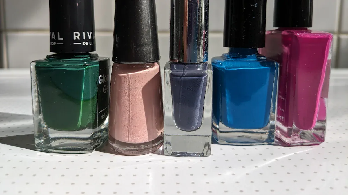 Tabla comparativa: Marcas de esmaltes de uñas de gel sin HEMA