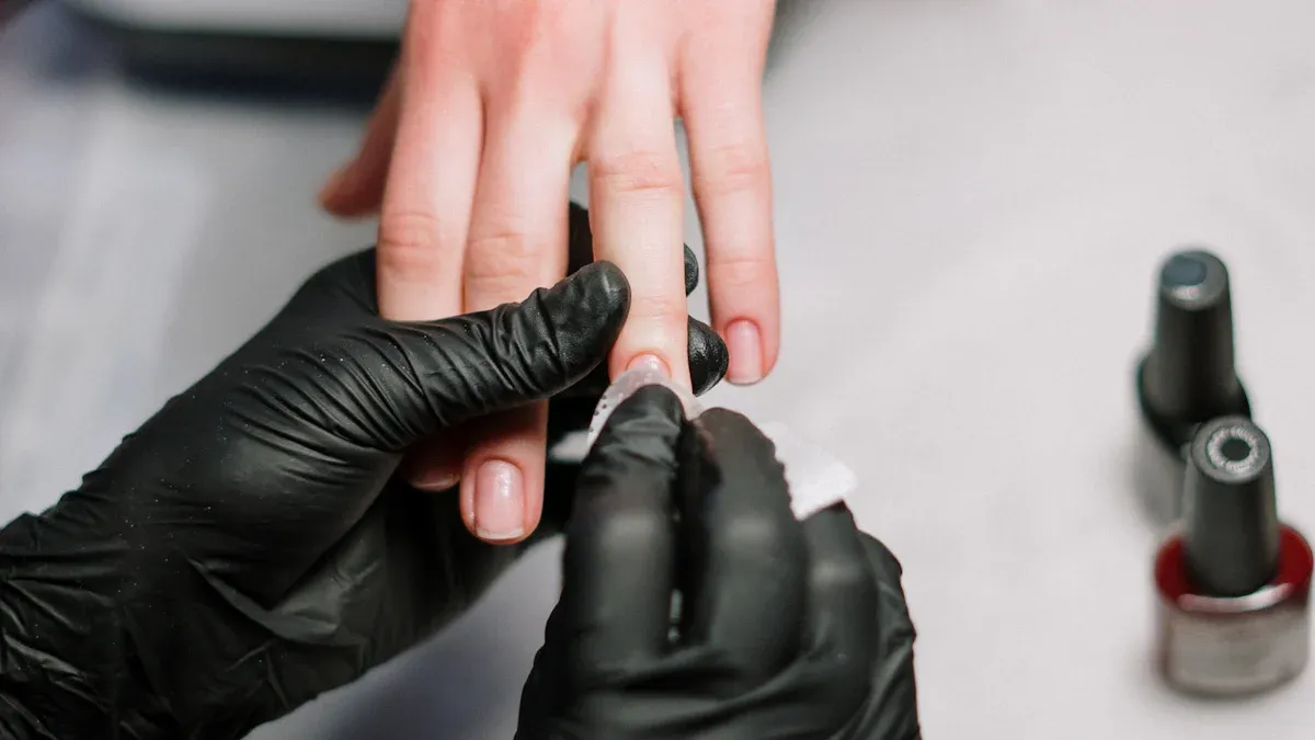 Cómo elegir la capa superior de gel para su salón