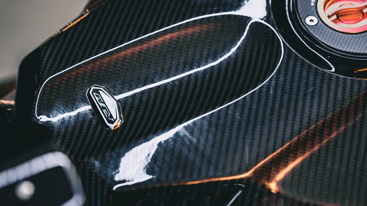 How to Choose a Carbon Fiber Reinforced Plastics Manufacturer in China