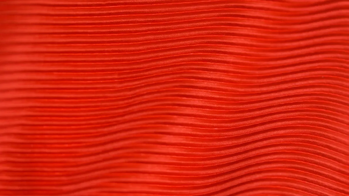 Ribbed Fabric Structure and Fraying