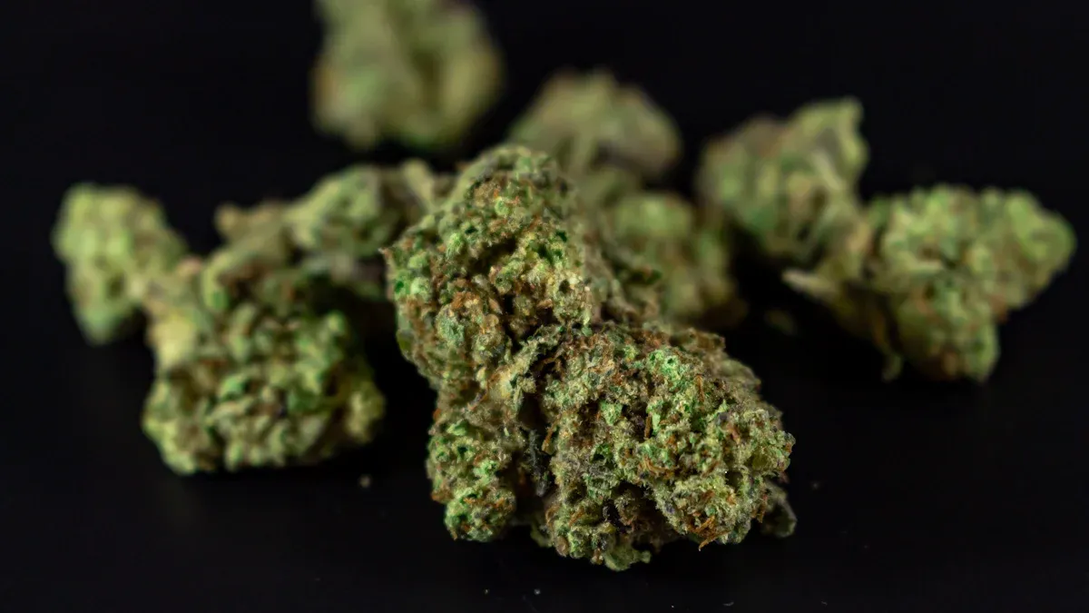 How Live Resin Reacts to Heat and Airflow
