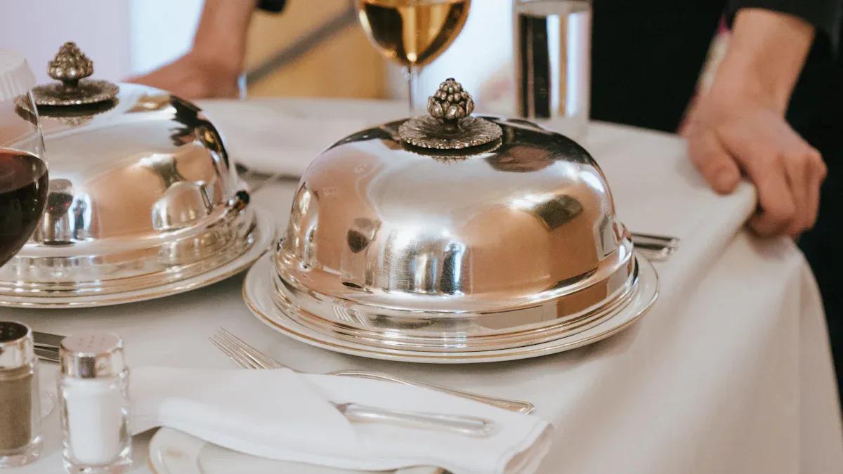 Hotel Food and Beverage Trolleys You Need to Know