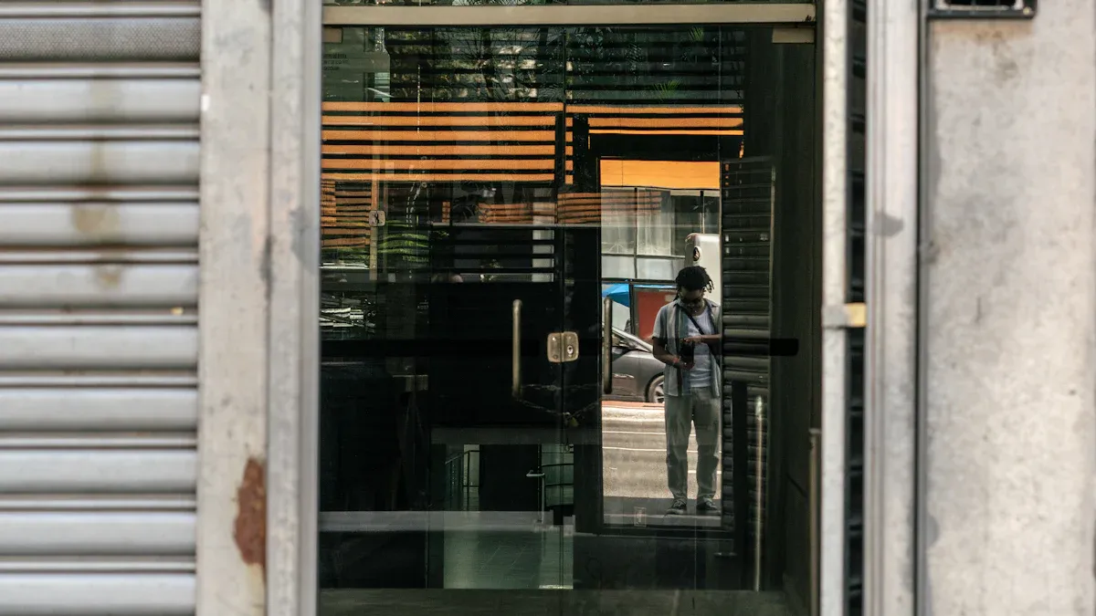 What is the 2/3 rule furniture