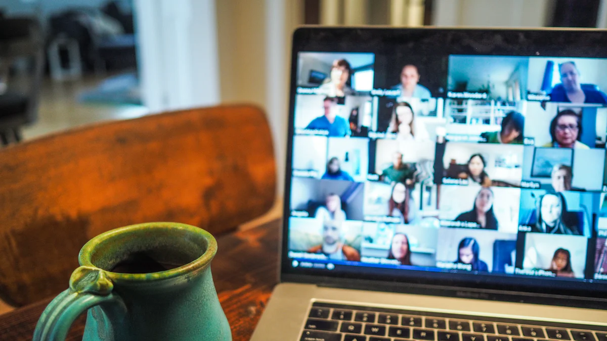 Communication and Confidence Tips for Virtual Interviews
