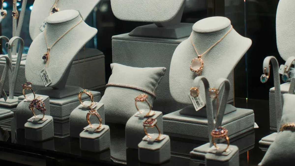Jewelry display case wonders you never expected