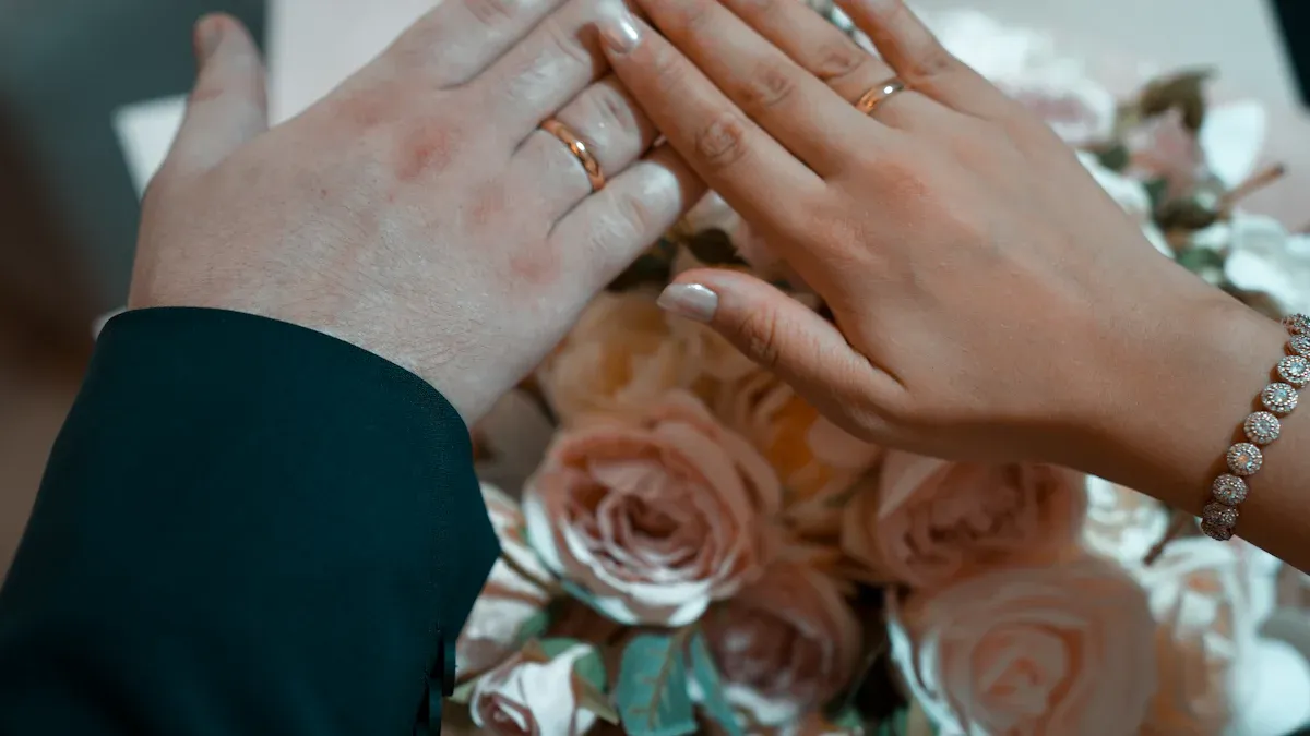 【2025年最新】芸能人が選んだ結婚指輪ブランド人気ランキングTOP10