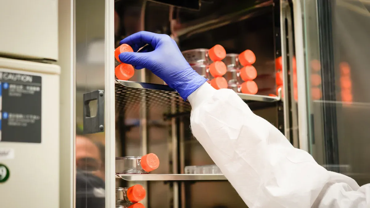 How Biochemical Incubators Work