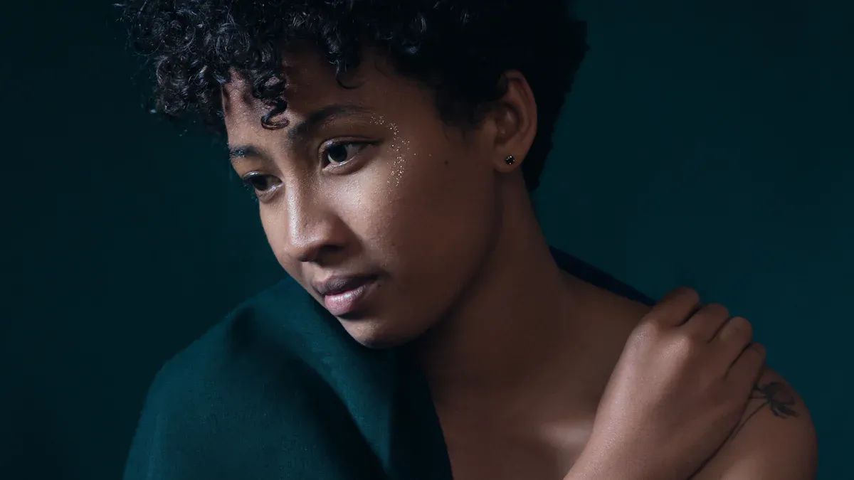 How Do You Get Perfect Curls on a Short Wig