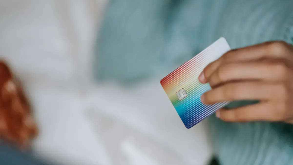 加密虚拟卡服务功能与应用场景