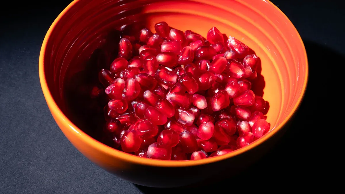 Pomegranate Health Benefits and How to Eat Them