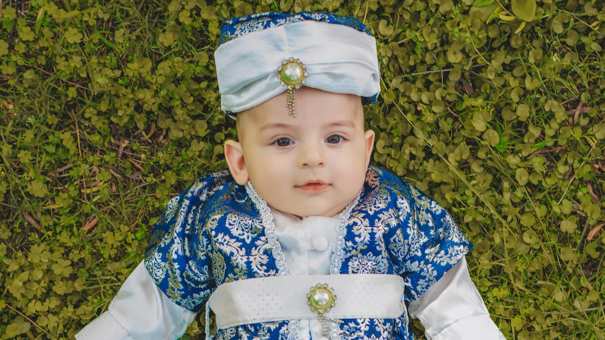 How to Find the Best Organic Baby Clothes for Boutique Outfits