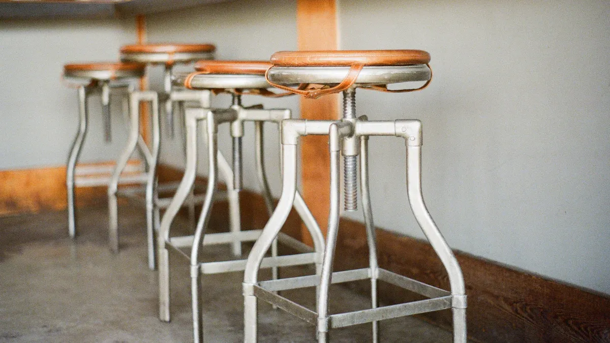 Types of Restaurant Seating: Chairs vs Booths vs Bar Stools (How to Choose) Seat Height & Spacing Basics (Avoid the Most Common Layout Mistakes)