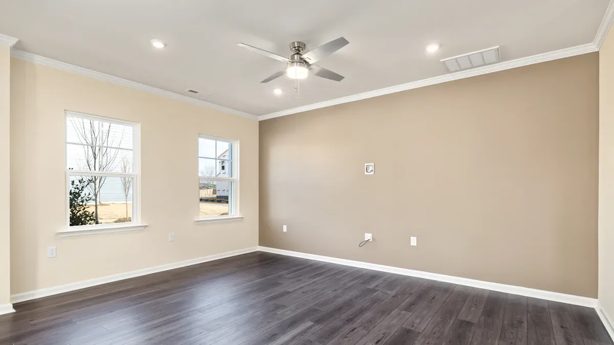 Comparing BLDC Ceiling Fans and Traditional Fans for Energy Savings