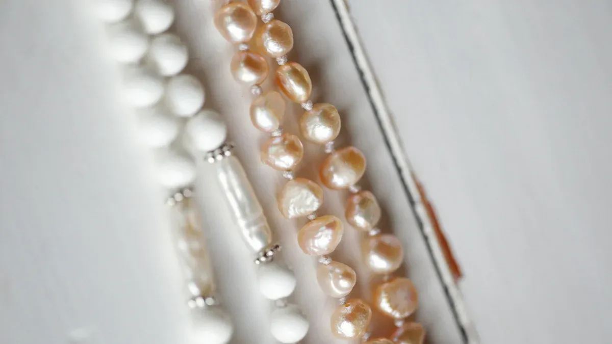 Difference Between Natural and Cultured Pearls