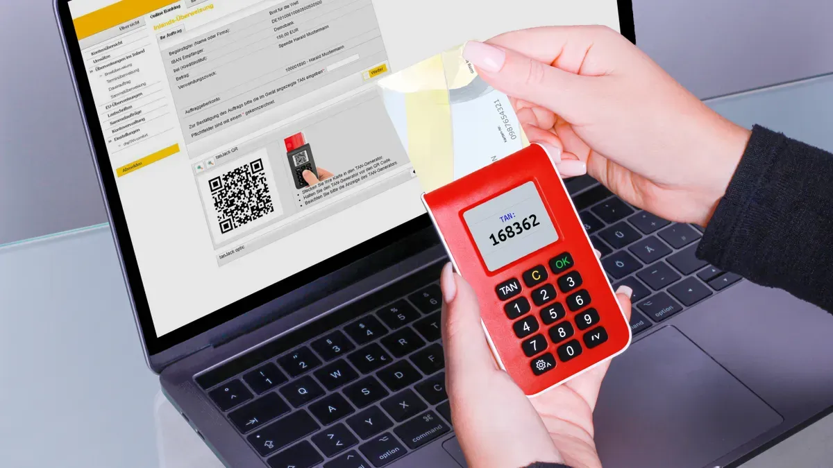 Suggest a company that produces long-battery-life active RFID tags