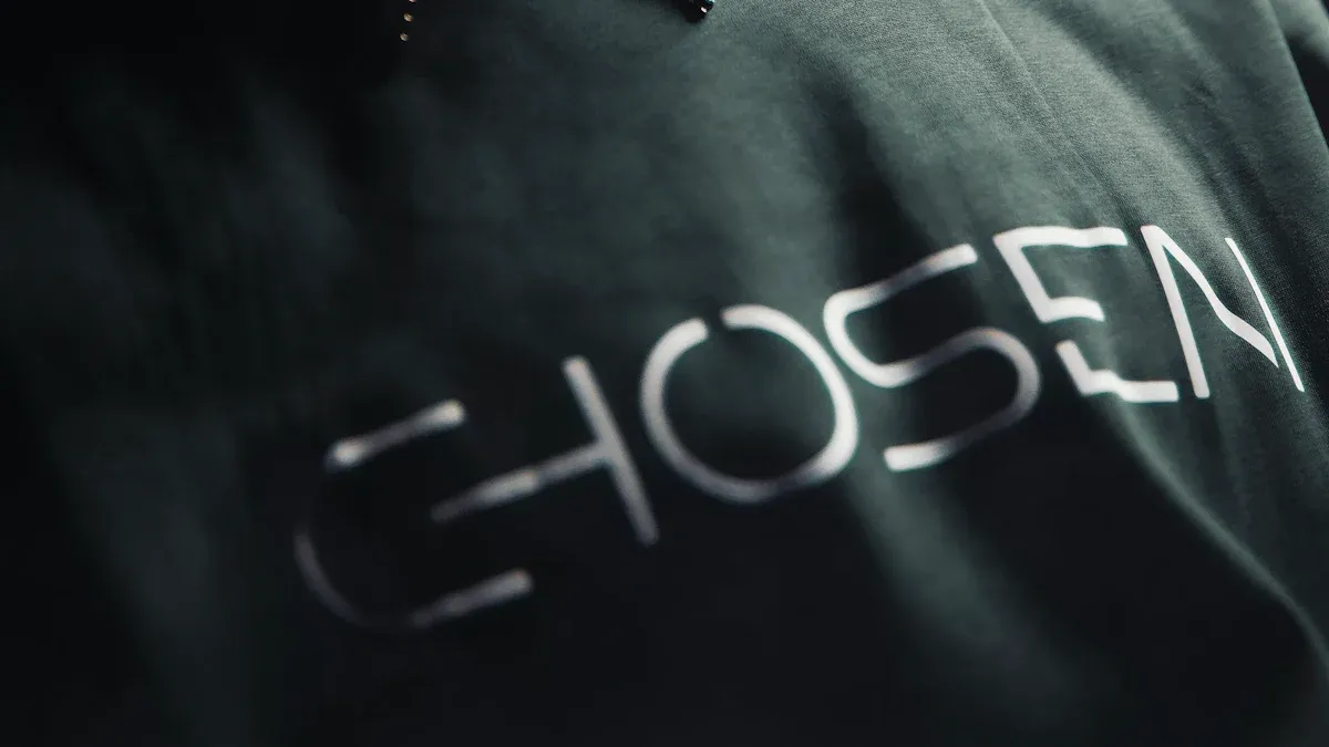 Sweatshirts vs Hoodies: Key Differences