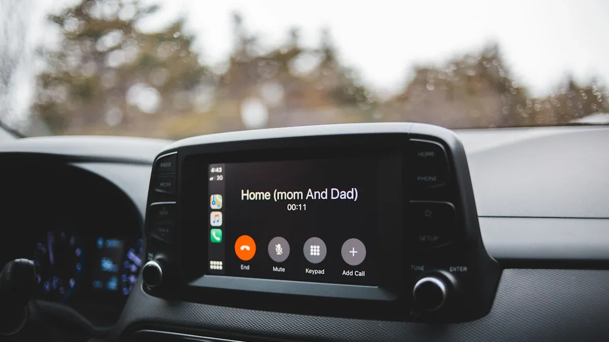 Car Play Androidで音楽とナビをもっと便利に使う方法