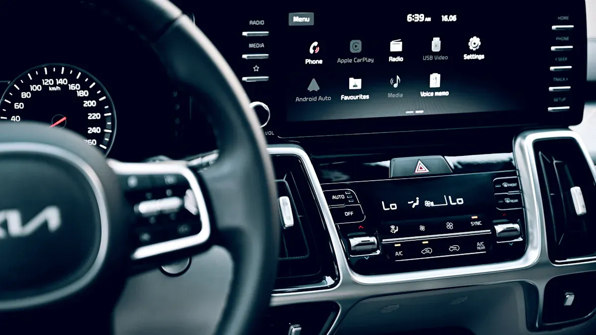 CarPlayとAndroid Autoの違いと互換性を比較