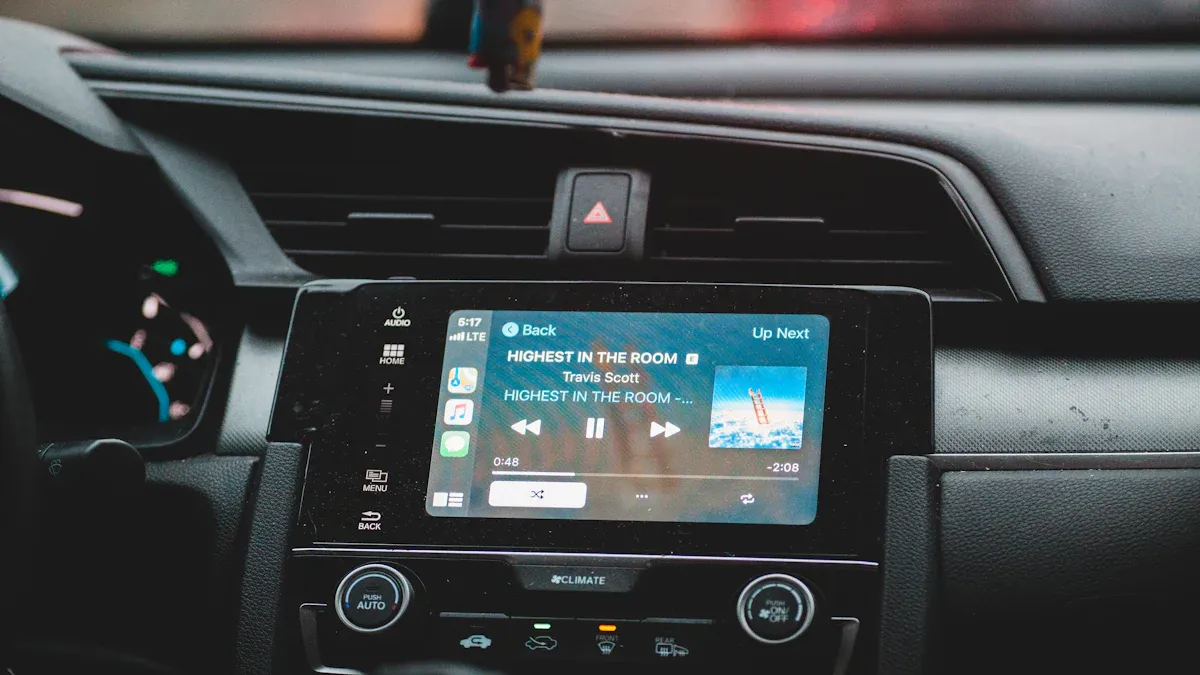 Exploring Wireless CarPlay and ワイヤレス カー プレイ アダプター