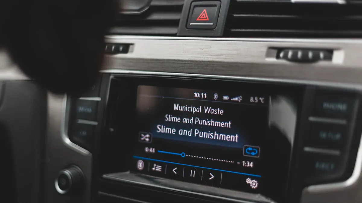10 Best Apple CarPlay Adapters for Cars Without CarPlay