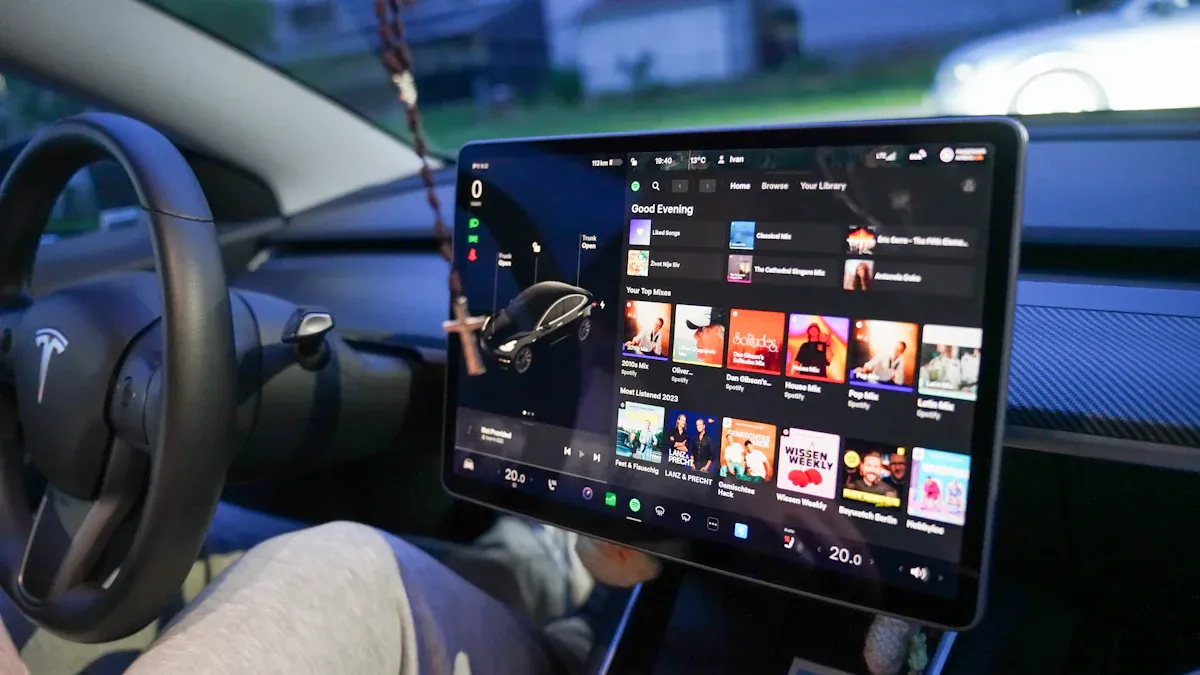 Android Play Autoを活用した車内エンターテイメントの設定方法
