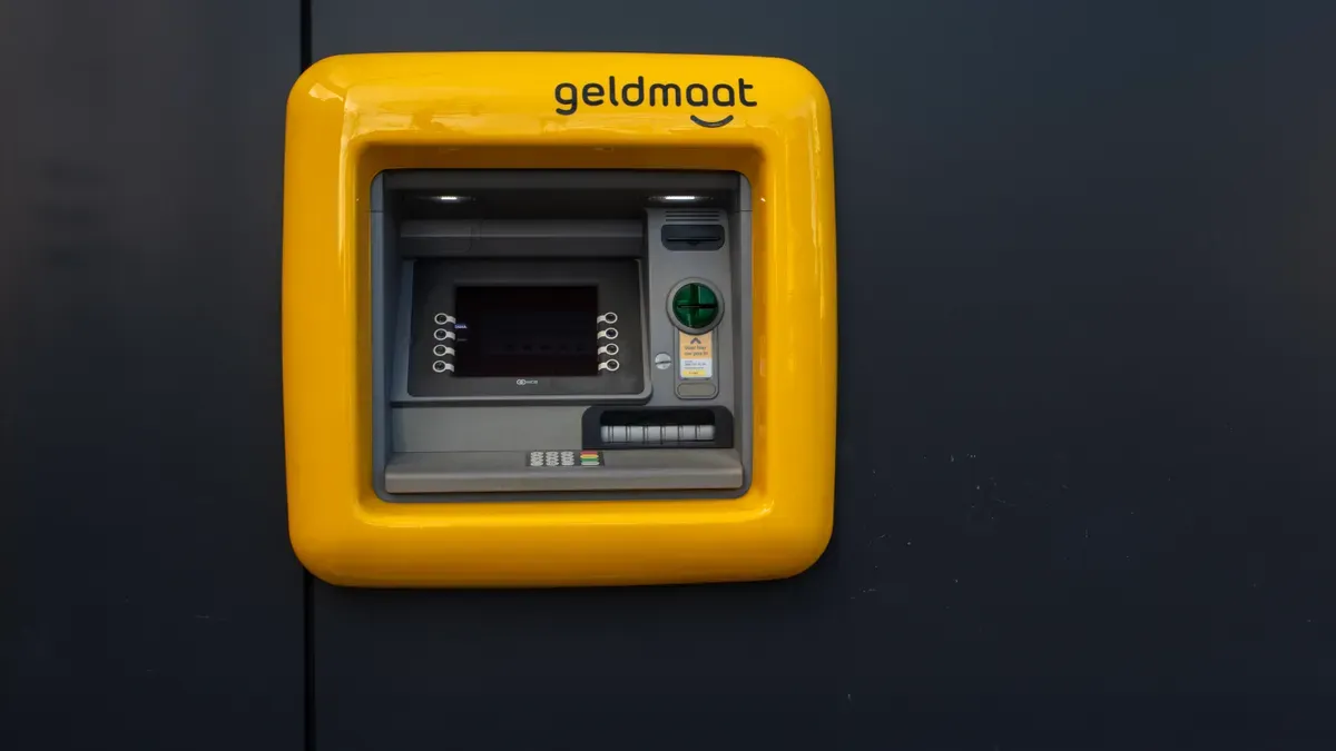 ATM Withdrawals Free: Fees, Limits, and Provider Comparison