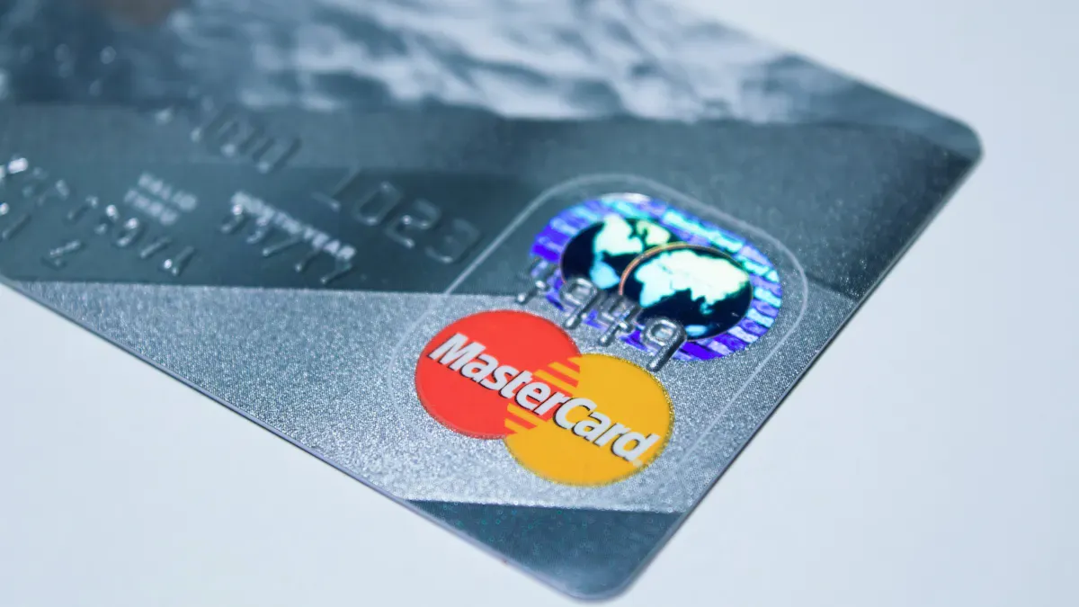 Best Crypto Debit Cards Comparison