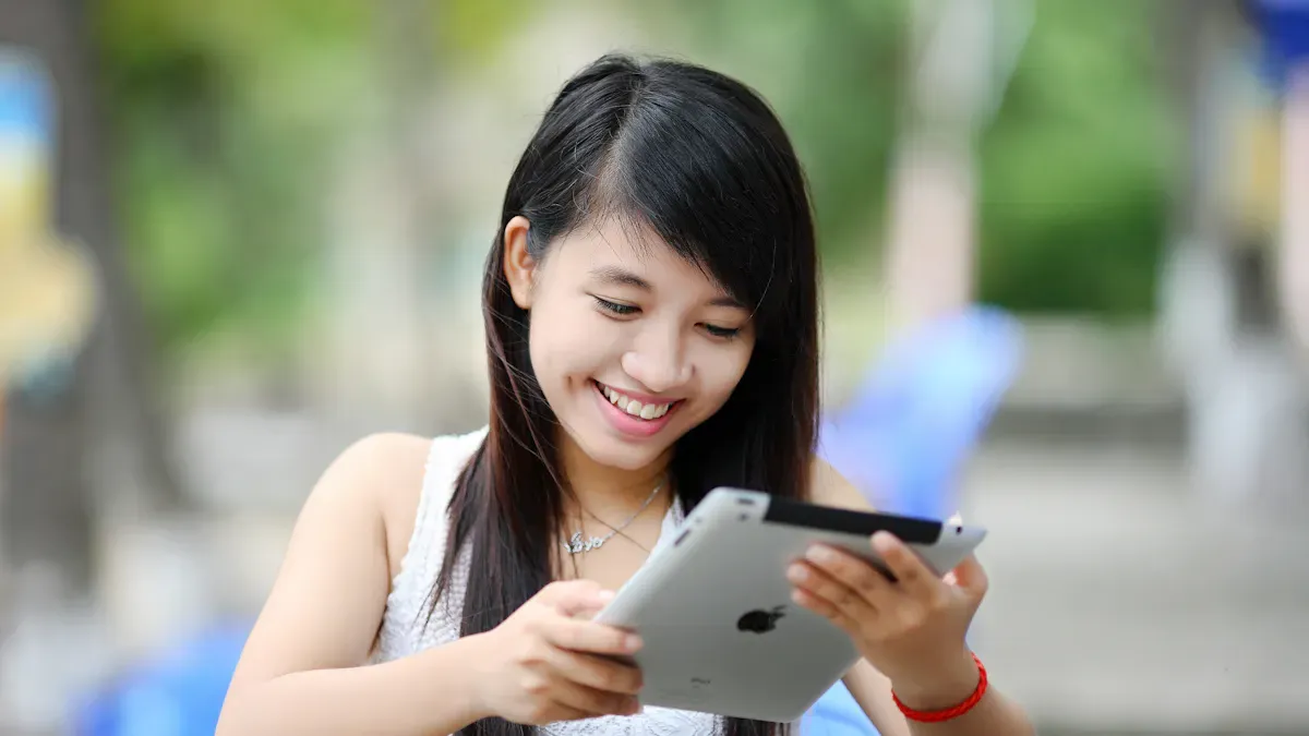 Everyday Spending with Crypto Cards