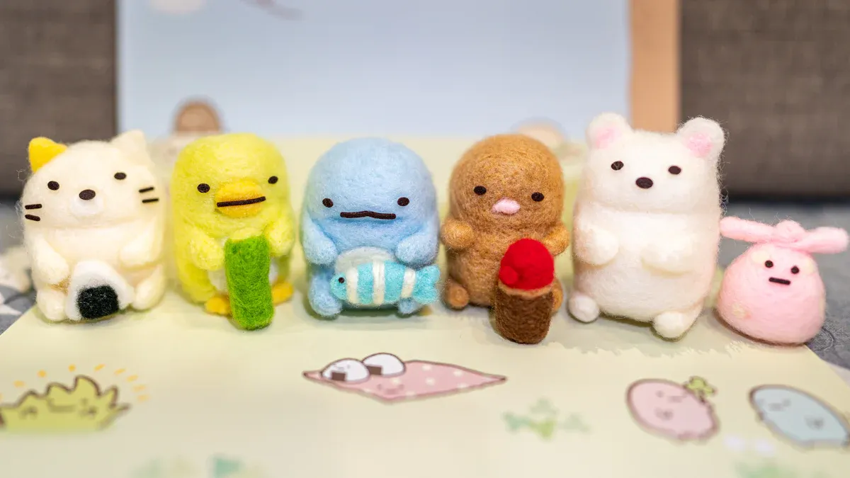 Needle Felted Cat Designs & Creative Ideas