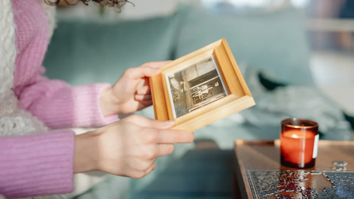 Multi-Functional Stand-Alone Version of 8 Inch Digital Photo Frame Electronic Pet Album Player Equip