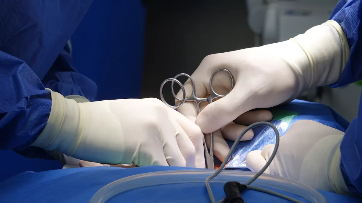 Structural Advantages of Nitinol Guidewires
