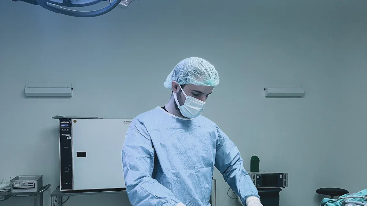 What is nitinol tubing and how is it used in endoscopic clip applicators