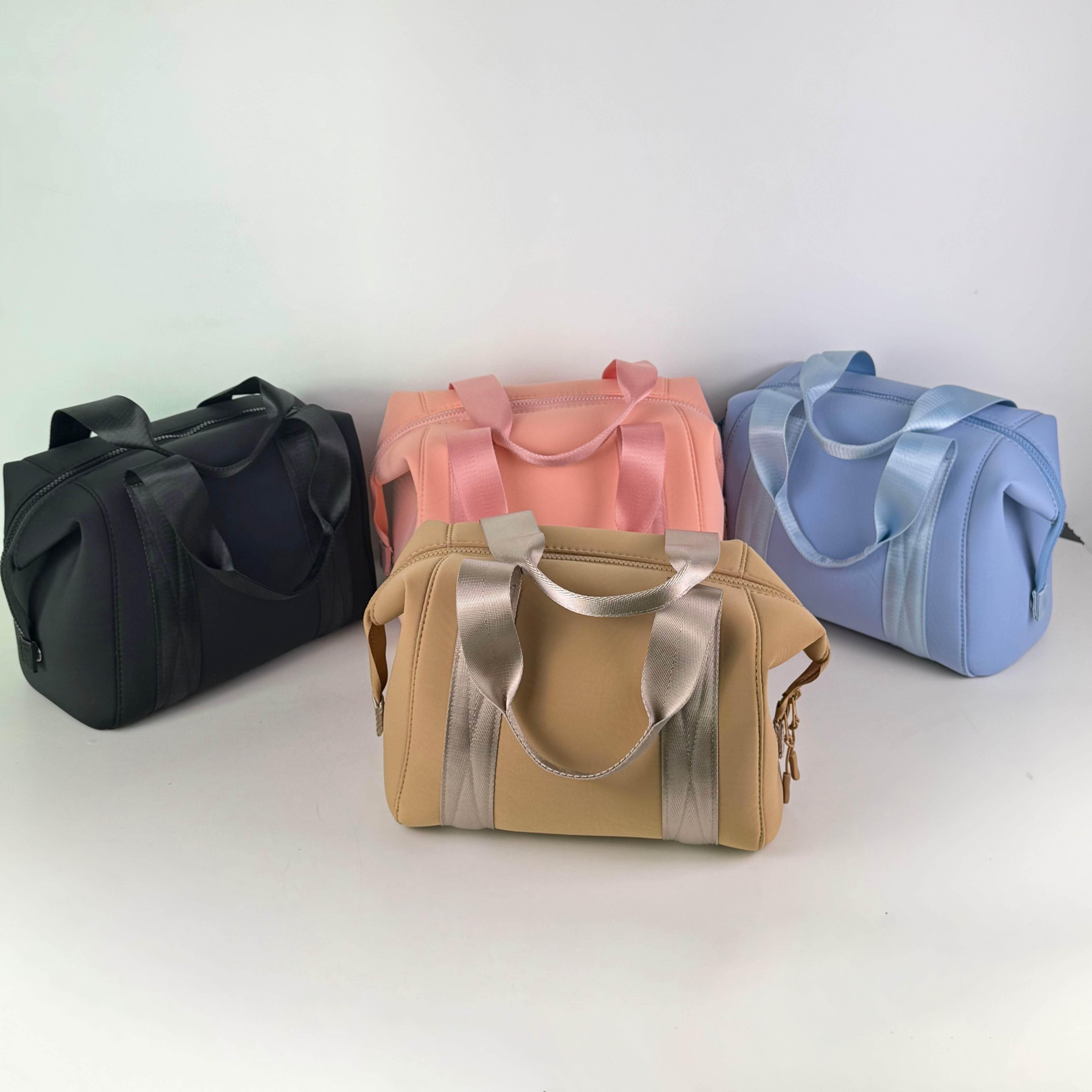 Comparing Neoprene Lunch Bags to Other Materials