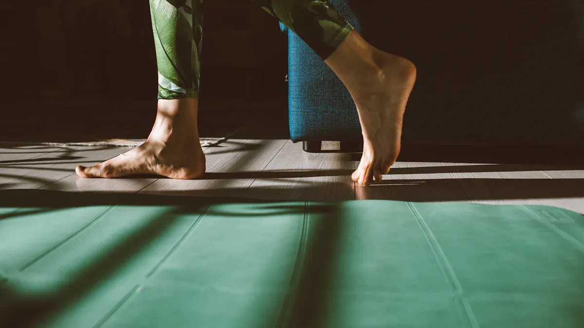Barefoot Yoga: Pros & Cons