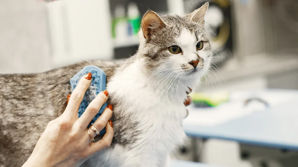Best Cat Hair Cleaning Feather Dusters in 2025