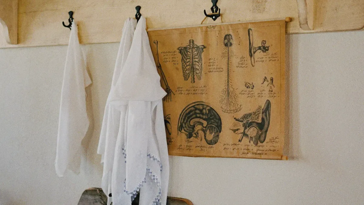 Standard Wall Hooks Spacing Guidelines