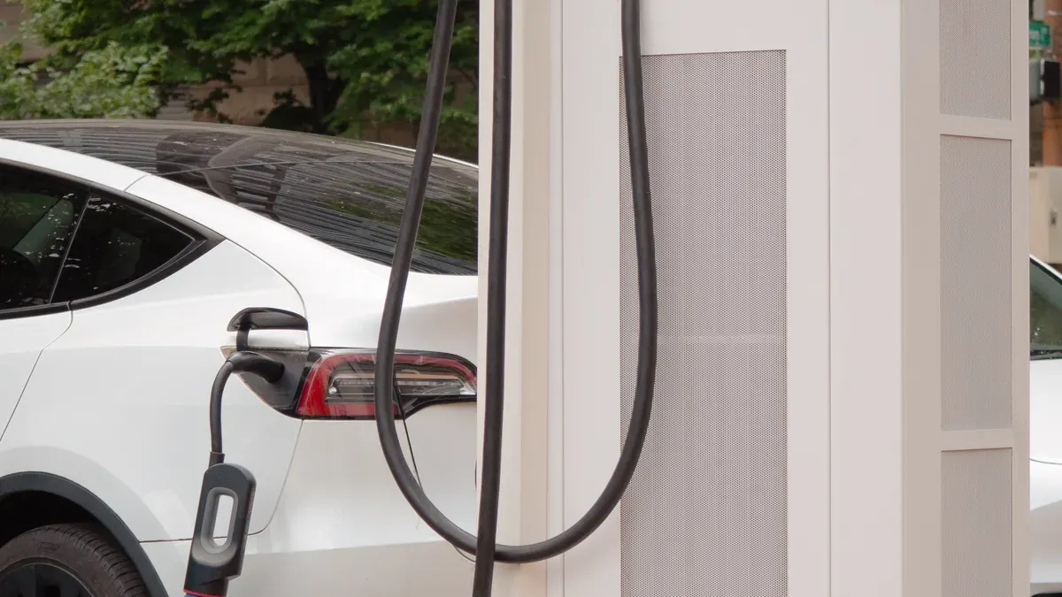 Tesla Commercial Solutions