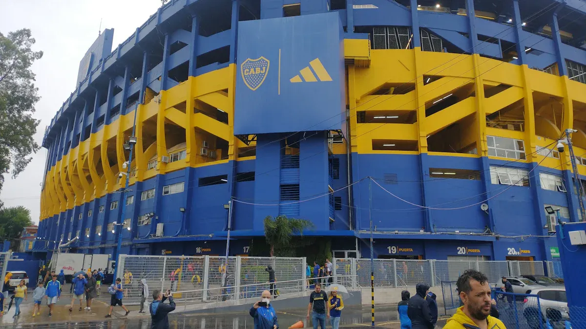 Shared Origins and Split in La Boca